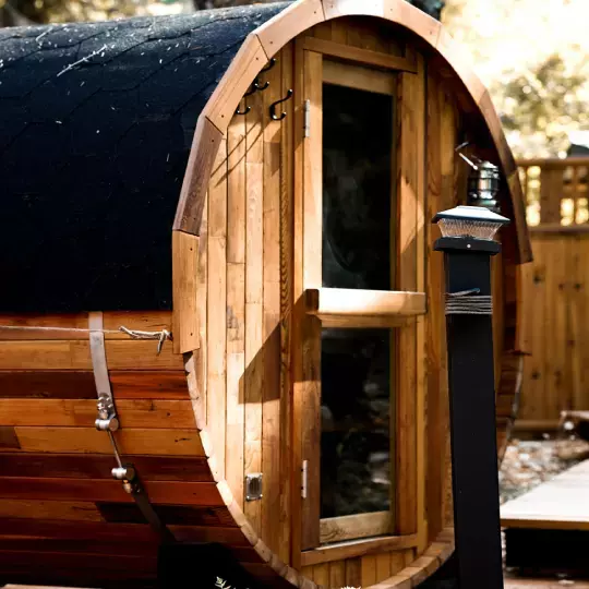 cedar-vs-hemlock-what-wood-to-use-for-sauna-construction