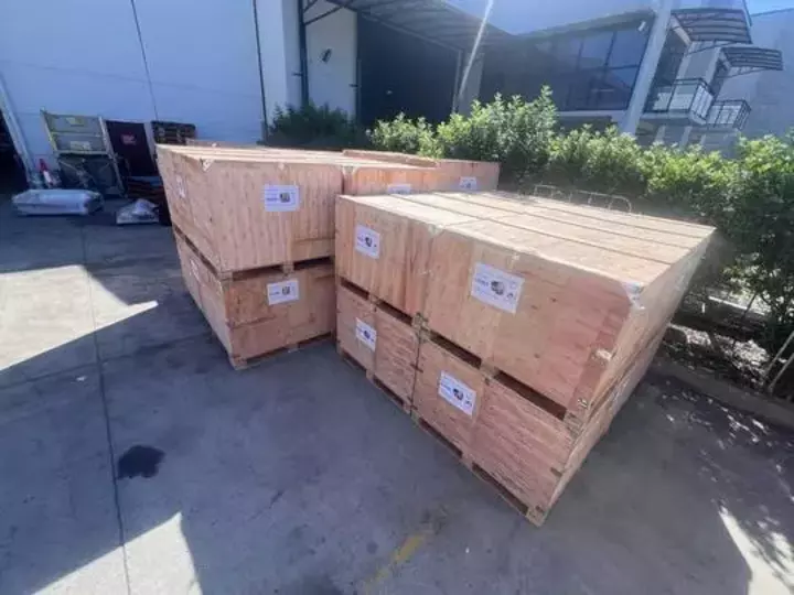 sauna-delivery-day-at-cosy-deals
