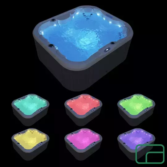 Cosy's Tempting 4-Person Spa