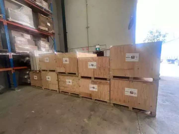 sauna-container-arrival