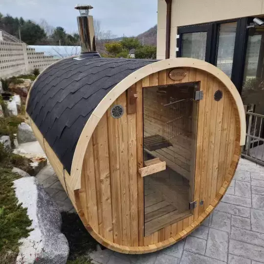 the-infrared-vs-traditional-sauna-key-differences-benefits-and-which-one-to-choose