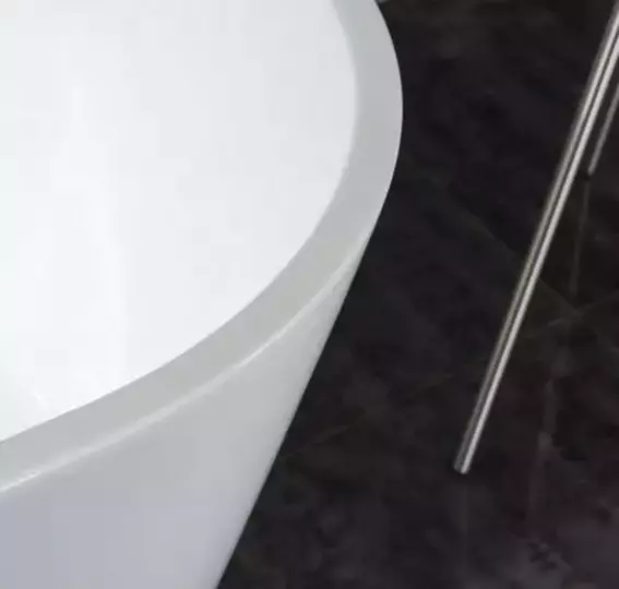 Traditional Oval freestanding bath